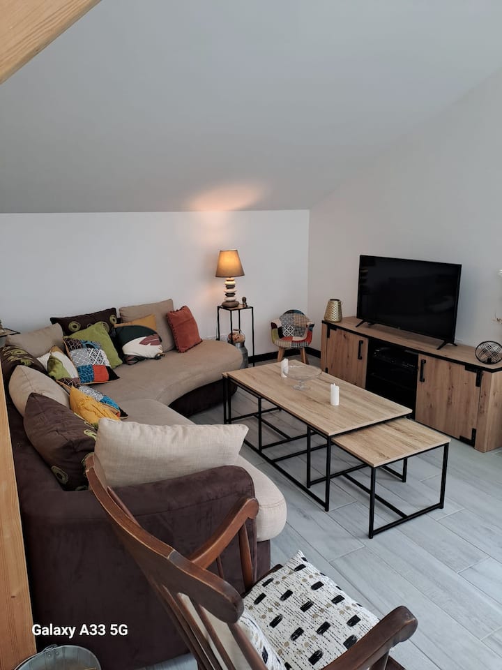 Maison Cosy Dans Village Calme Proche De La Ville - Mably