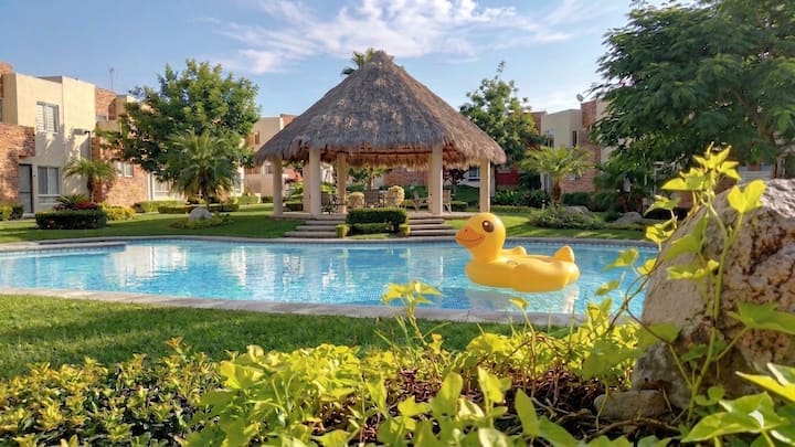 Casa Con Alberca En Xochitepec | Ideal Familias - Temixco