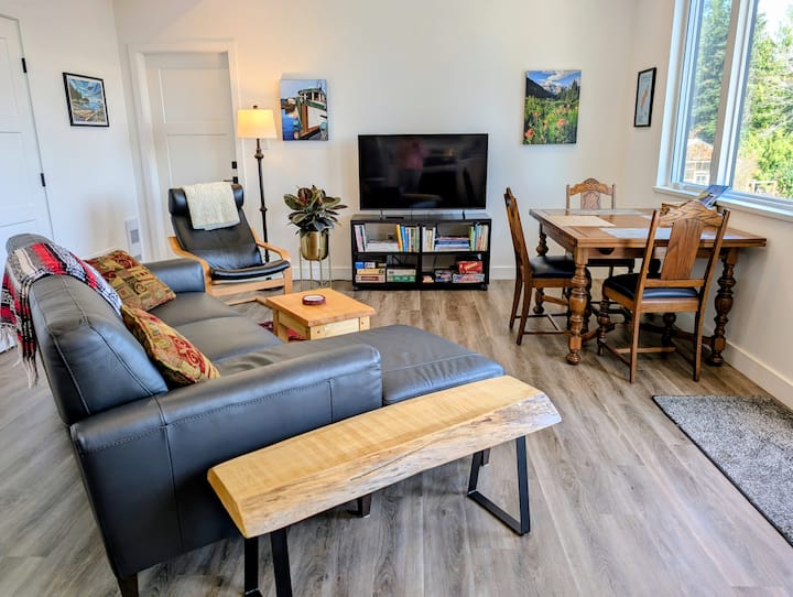 Quadra Sunrise- Oceanview All Rooms -Private Suite - Campbell River