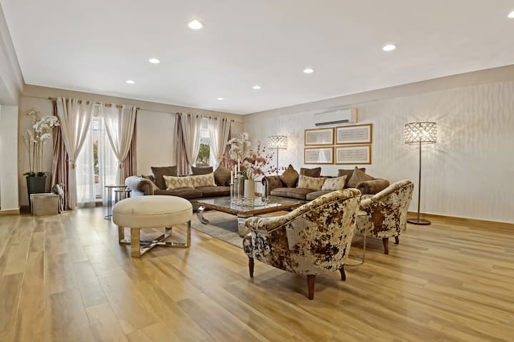 Acaza Vacation Home Rental managed Airbnb listing 3