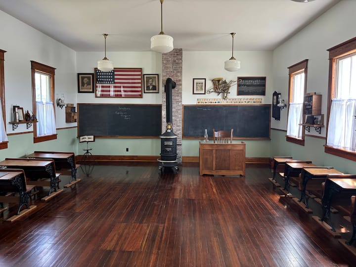 Rural One Room Schoolhouse - 挪威