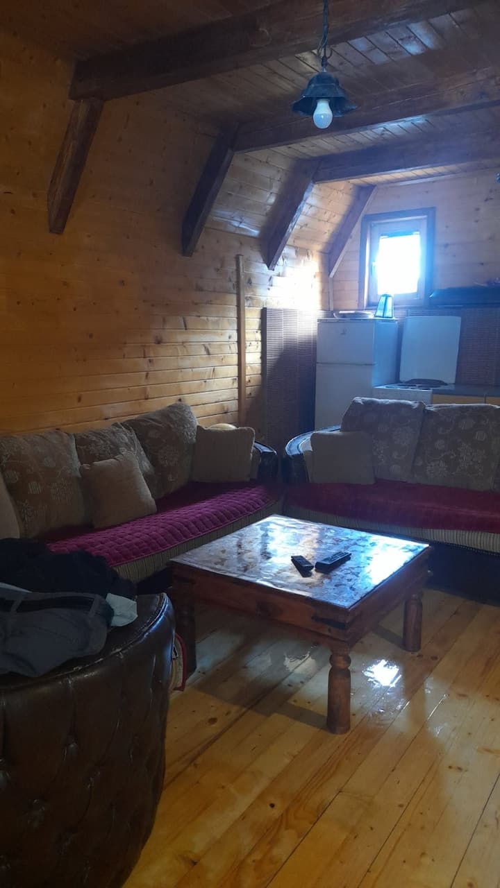 Dhoma e ndenjjes