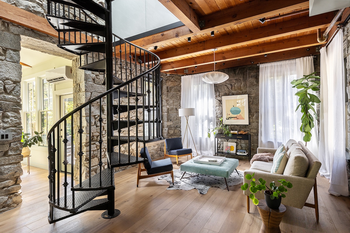 Popular Airbnb listing: The Power Haus | designer home downtown in Lake Tahoe / Truckee