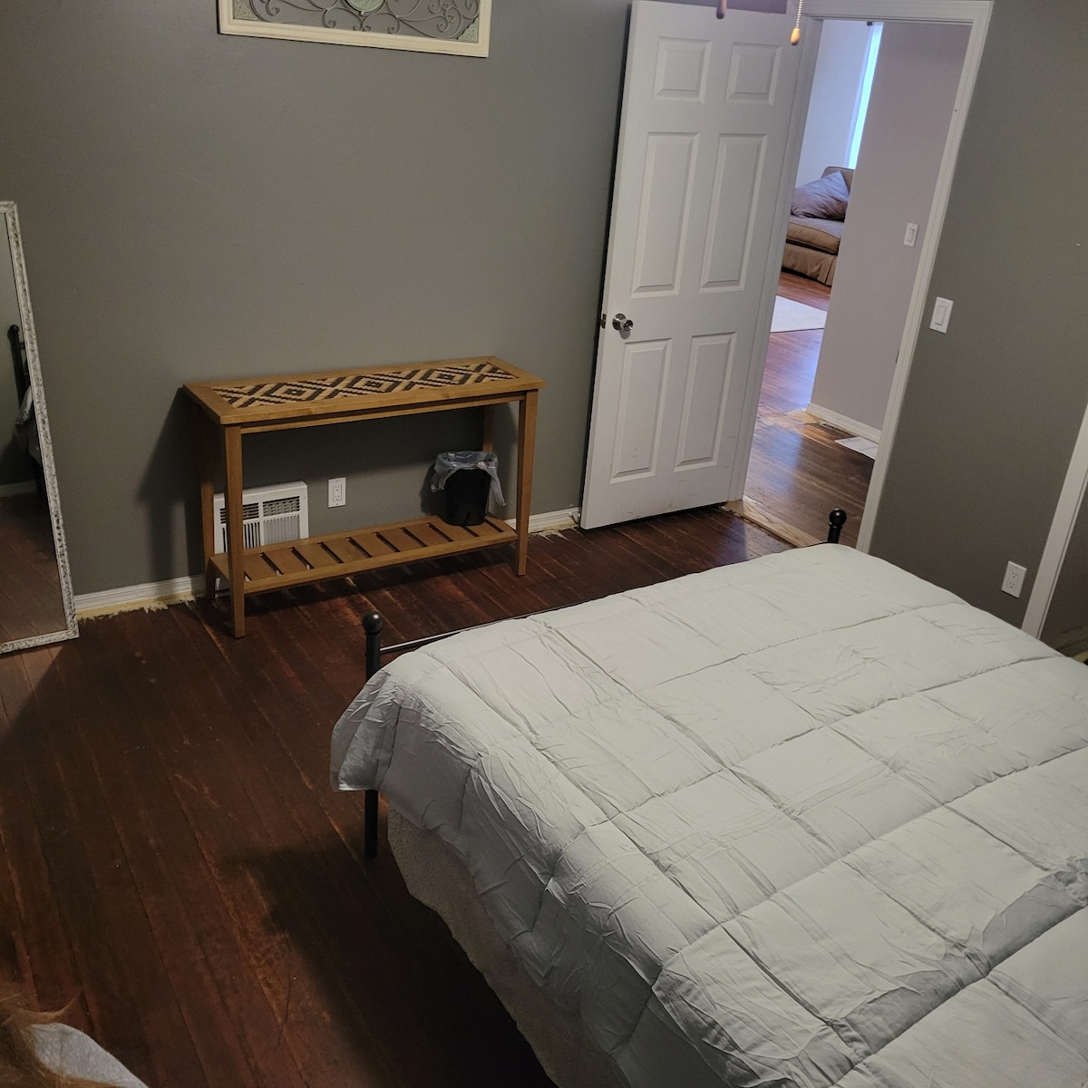 საძინებელი 1