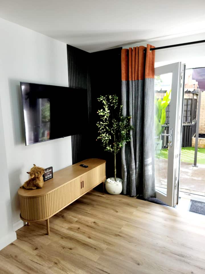 Urban 4br House - Free Parking ‼️ - Glasgow