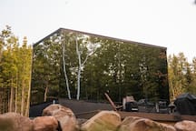 Aura Mirror Cabin