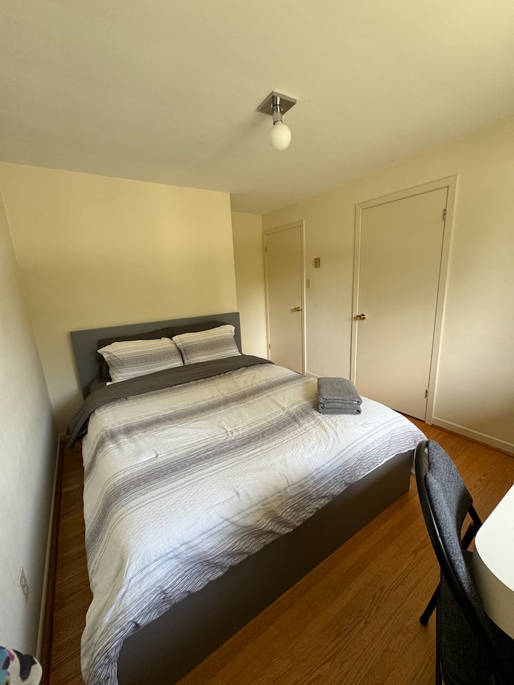 საძინებელი 1