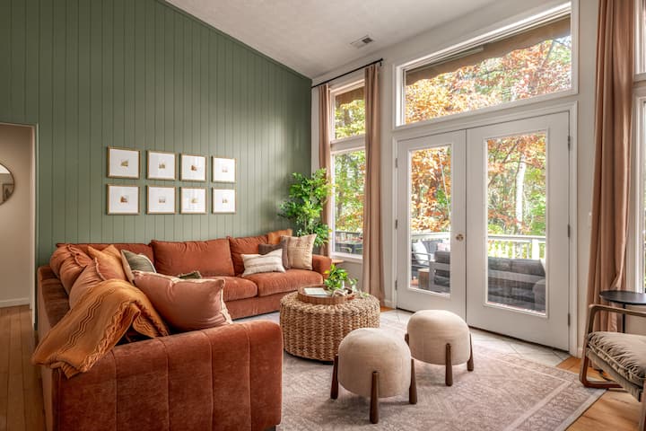 7br Retreat | Hot Tub, Sauna, Movie Room, Games! - Massanutten, VA