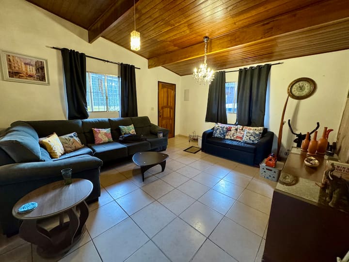 غرفة المعيشة