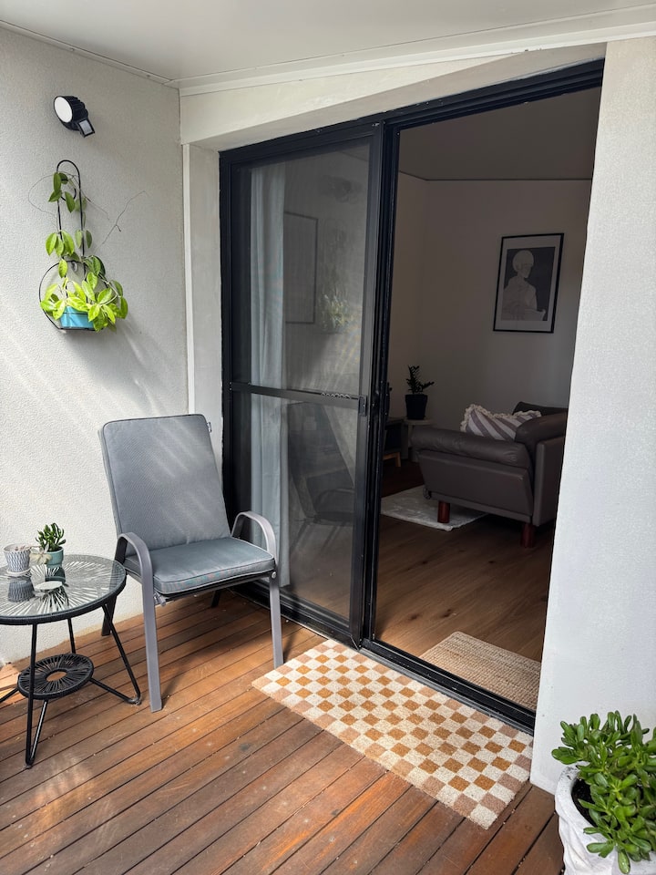 Leafy Coastal Hideaway - Perth