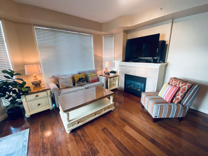 Sunset Waterfront Resort 406. Luxury Lakeside, 2&2 - 킬로나