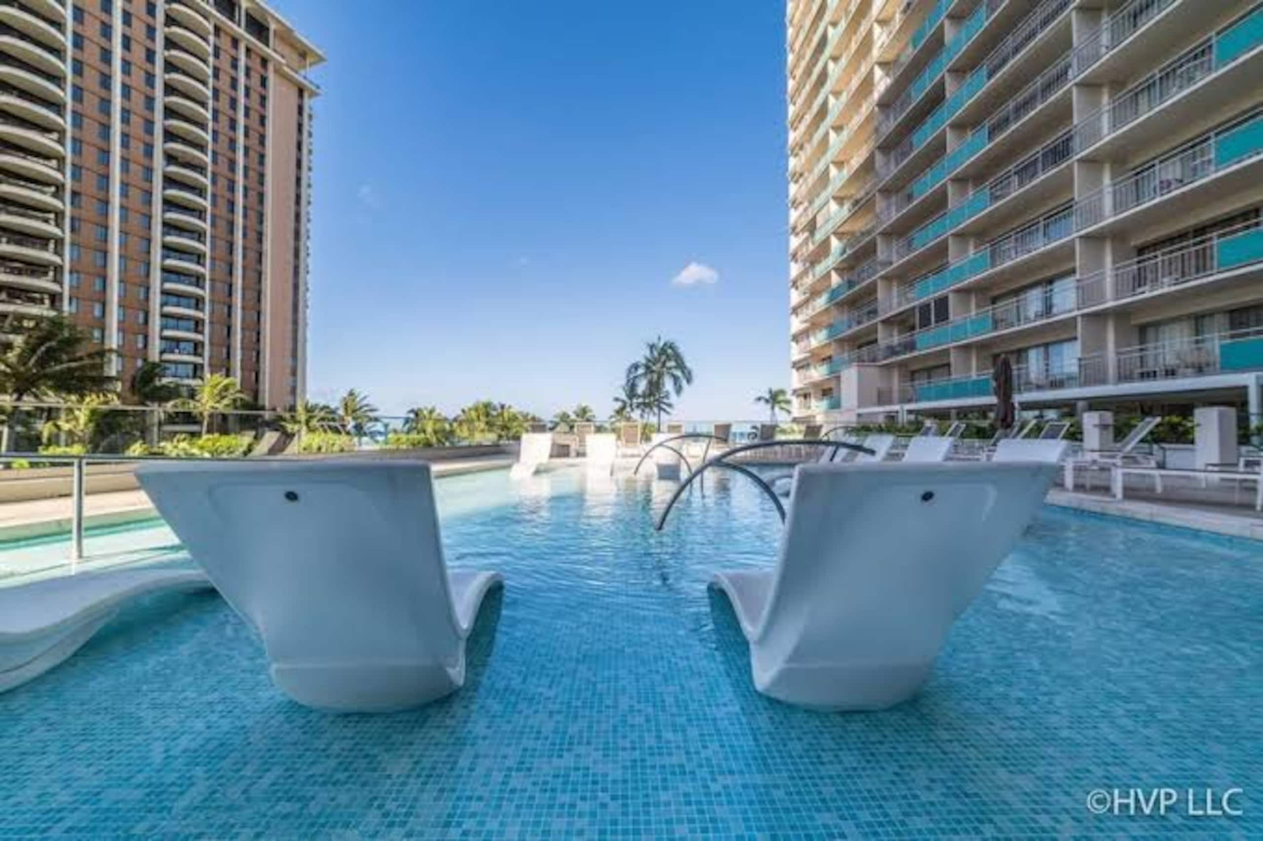 Condo in Honolulu · ★4.96 · 2 bedrooms · 3 beds · 2 private baths - Image 61