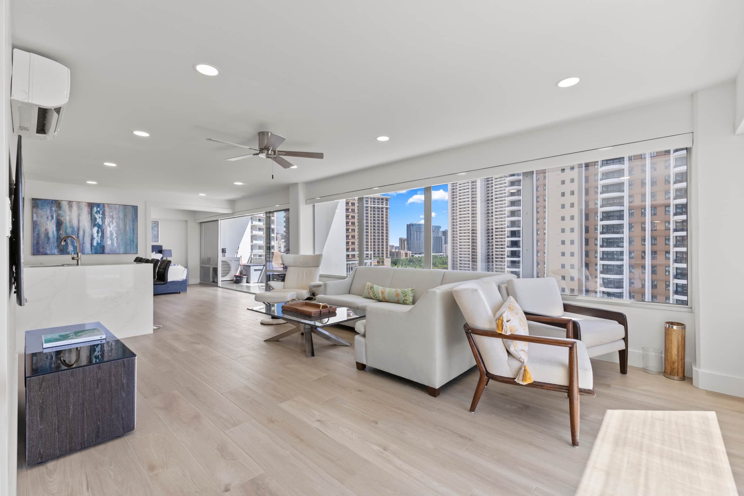 Condo in Honolulu · ★4.96 · 2 bedrooms · 3 beds · 2 private baths - Image 8