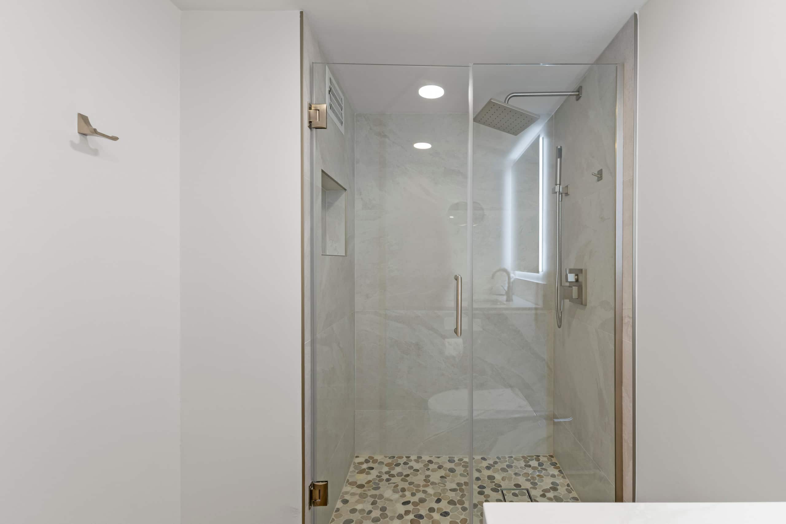 Condo in Honolulu · ★4.96 · 2 bedrooms · 3 beds · 2 private baths - Image 38