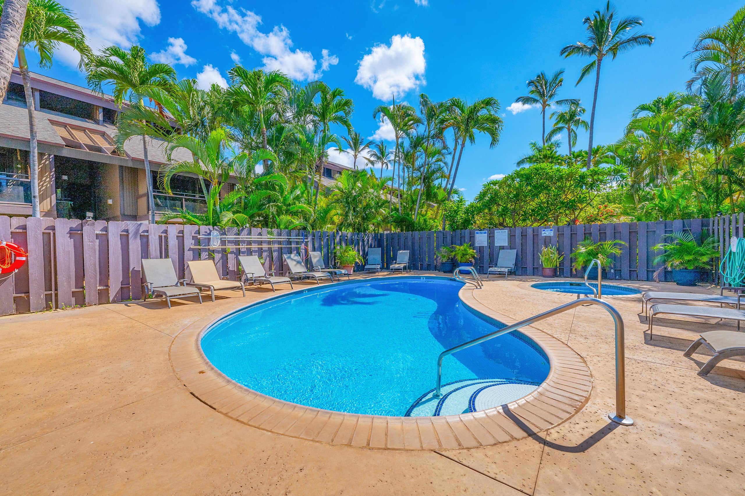 Tropical Zen Escape Modern 1BR Steps from Beach - Image 32