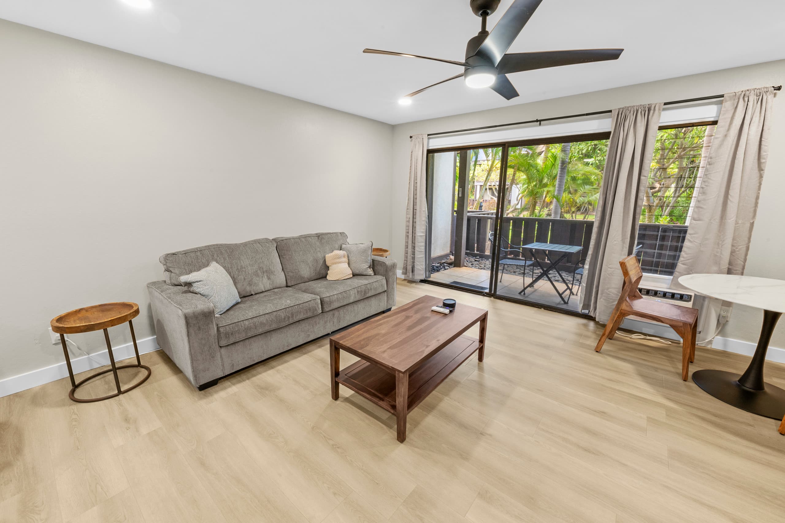 Tropical Zen Escape Modern 1BR Steps from Beach - Image 4