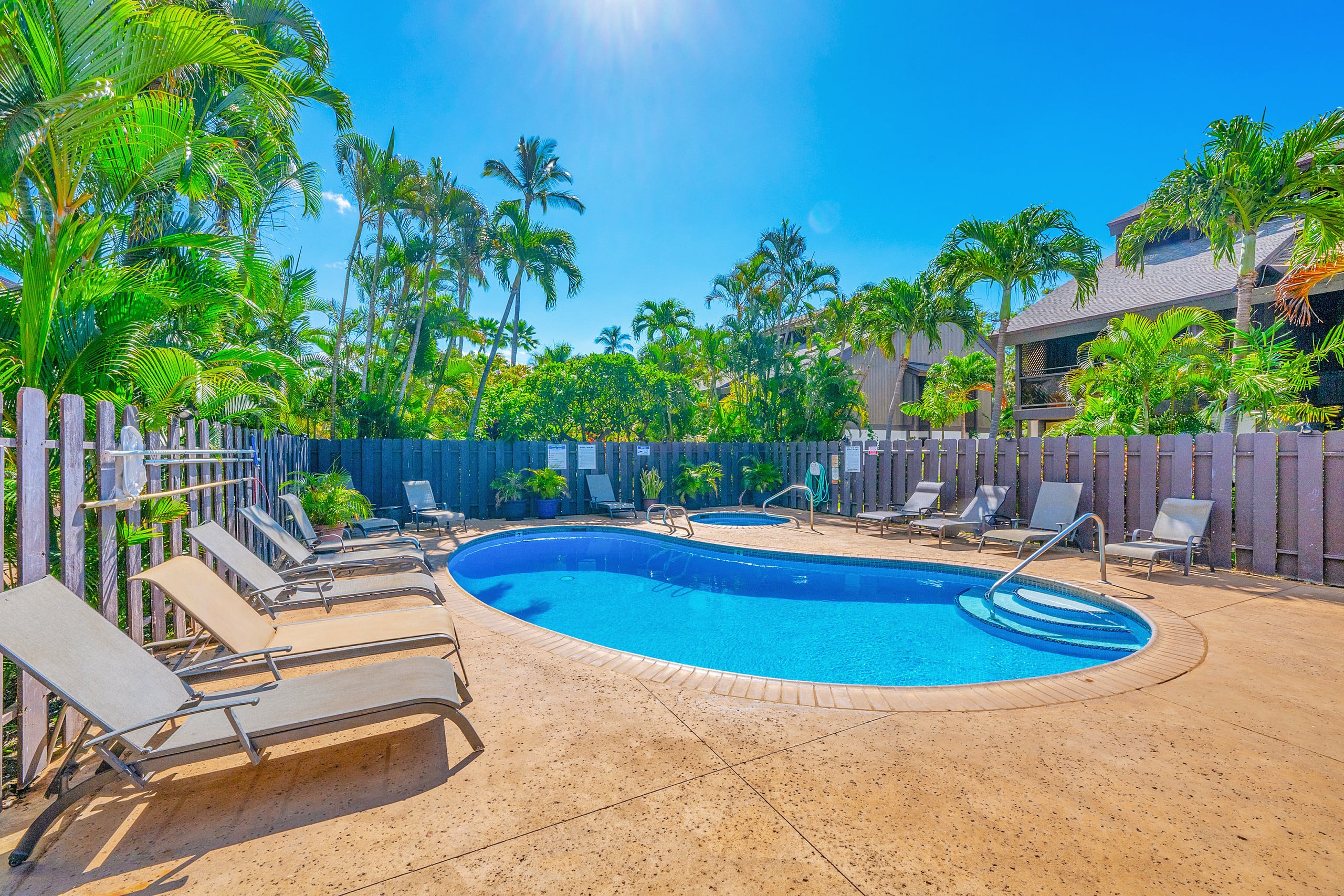 Tropical Zen Escape Modern 1BR Steps from Beach - Image 33