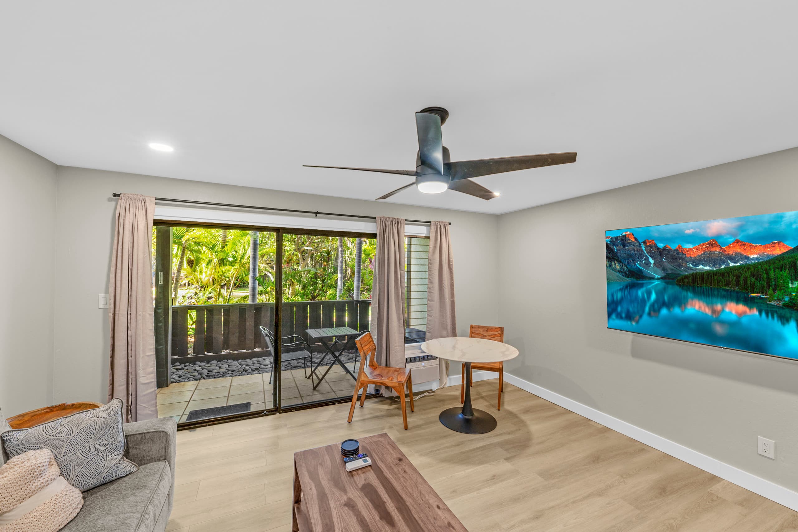 Tropical Zen Escape Modern 1BR Steps from Beach - Image 7