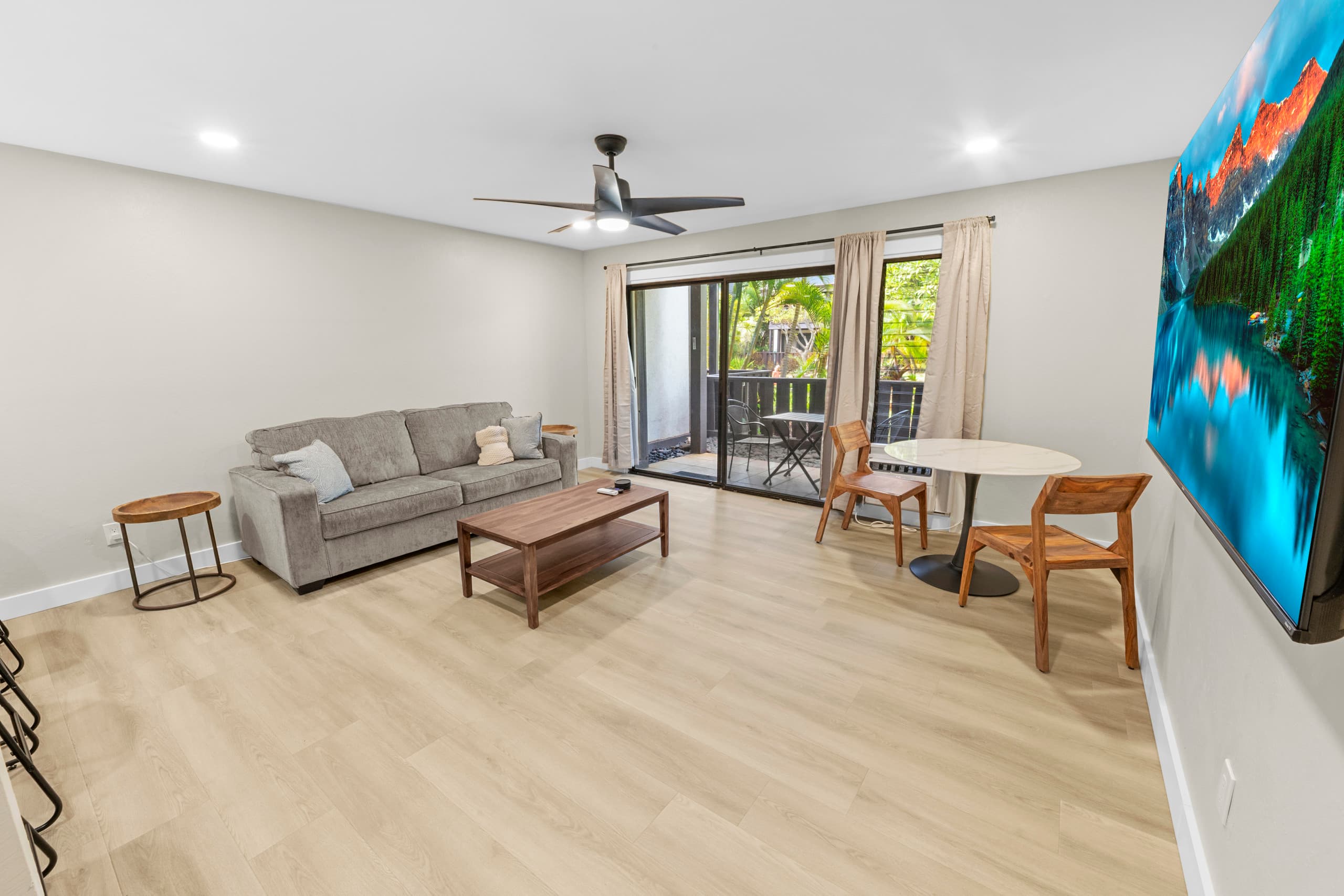 Tropical Zen Escape Modern 1BR Steps from Beach - Image 3