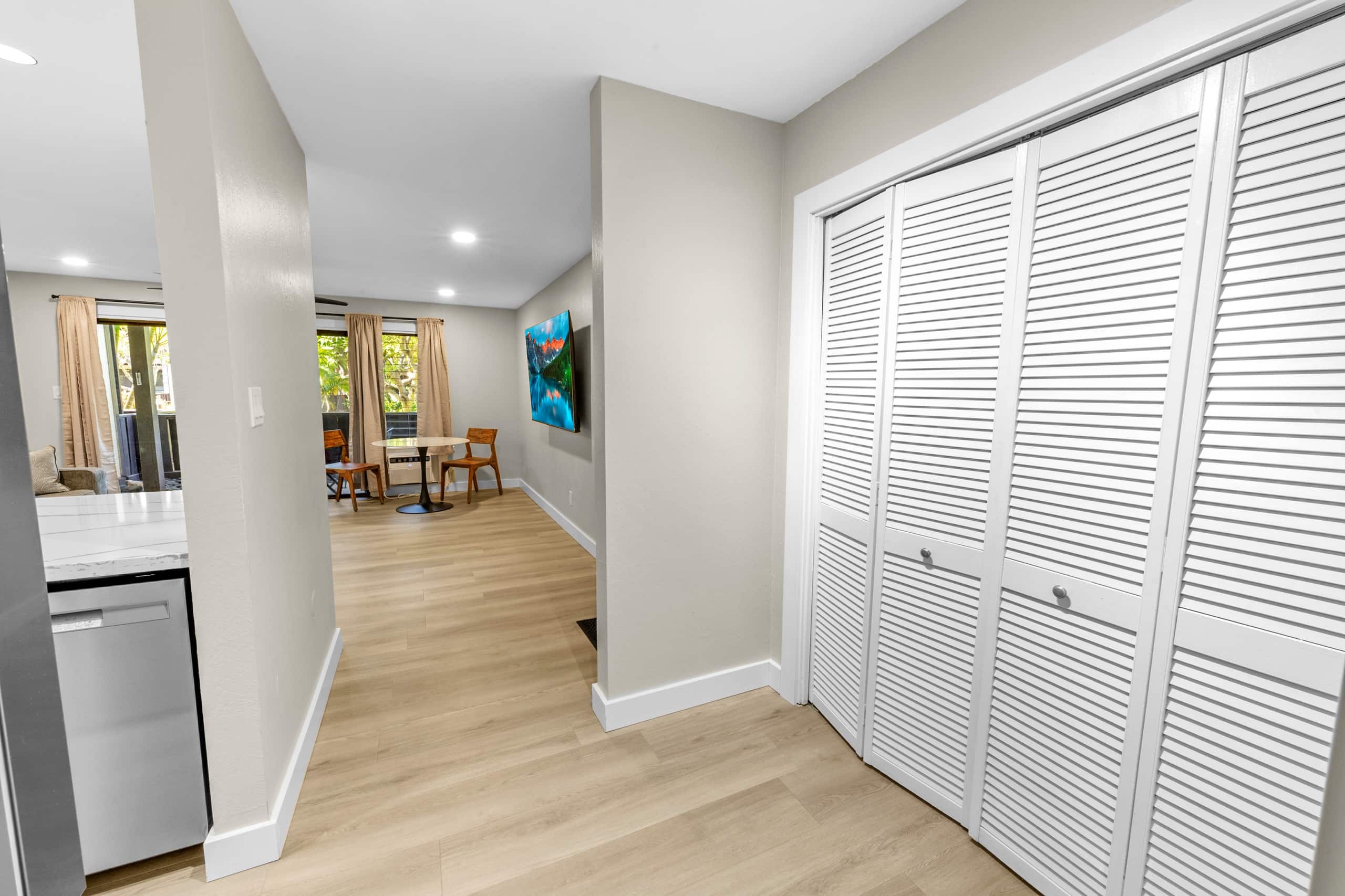 Tropical Zen Escape Modern 1BR Steps from Beach - Image 40