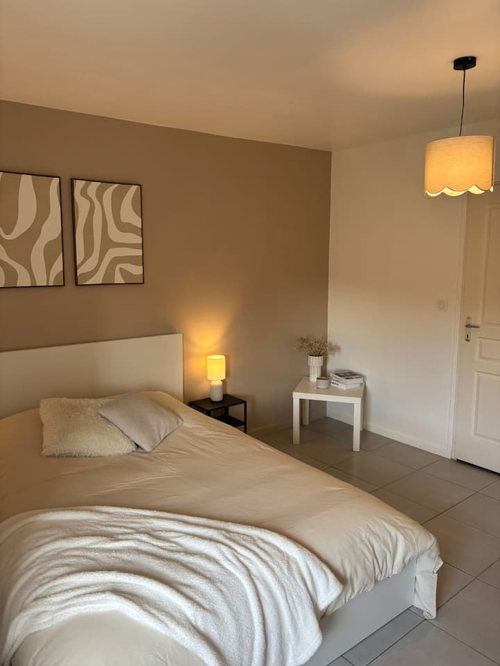 غرفة النوم 2