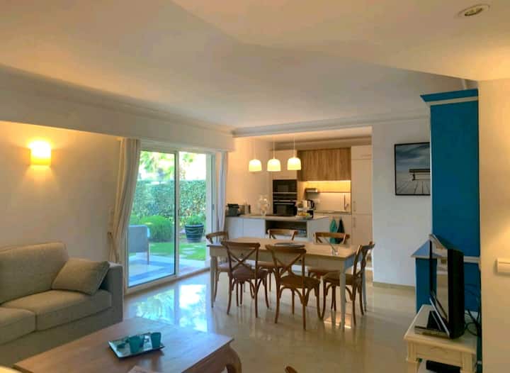 T4 3 Chambres Rez De Jardin Antibes-juan Les Pins - Antibes