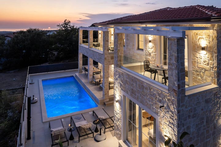 Villa Bella Vista Mit Pool & Meerblick - Poreč