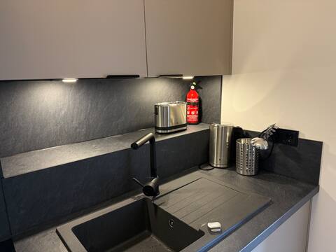 Top Airbnb: 181 Degrees City View Hamburg in St. Georg