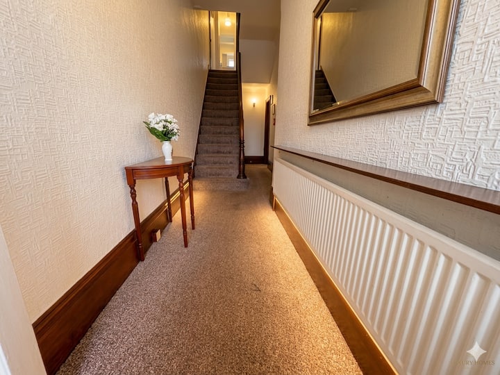 Affordable & Cozy Seaside Guest House| Cleethorpes - Cleethorpes