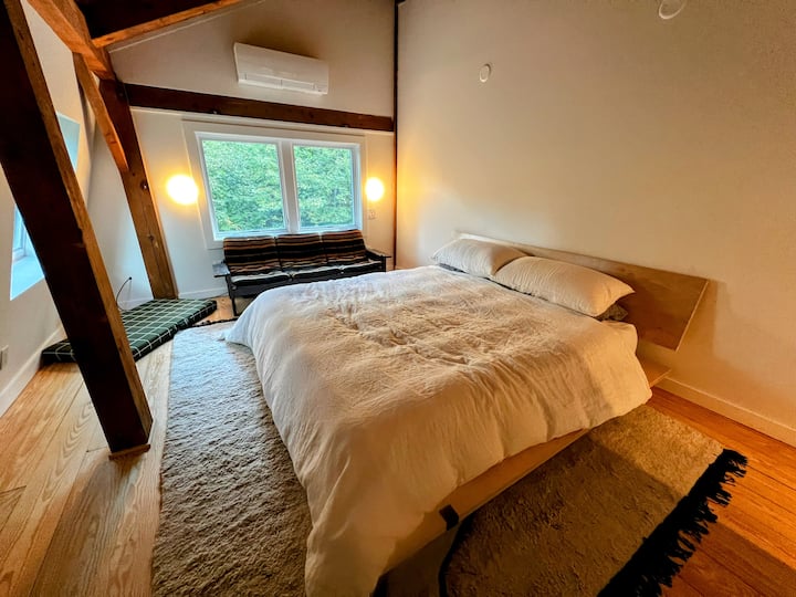 საძინებელი 1