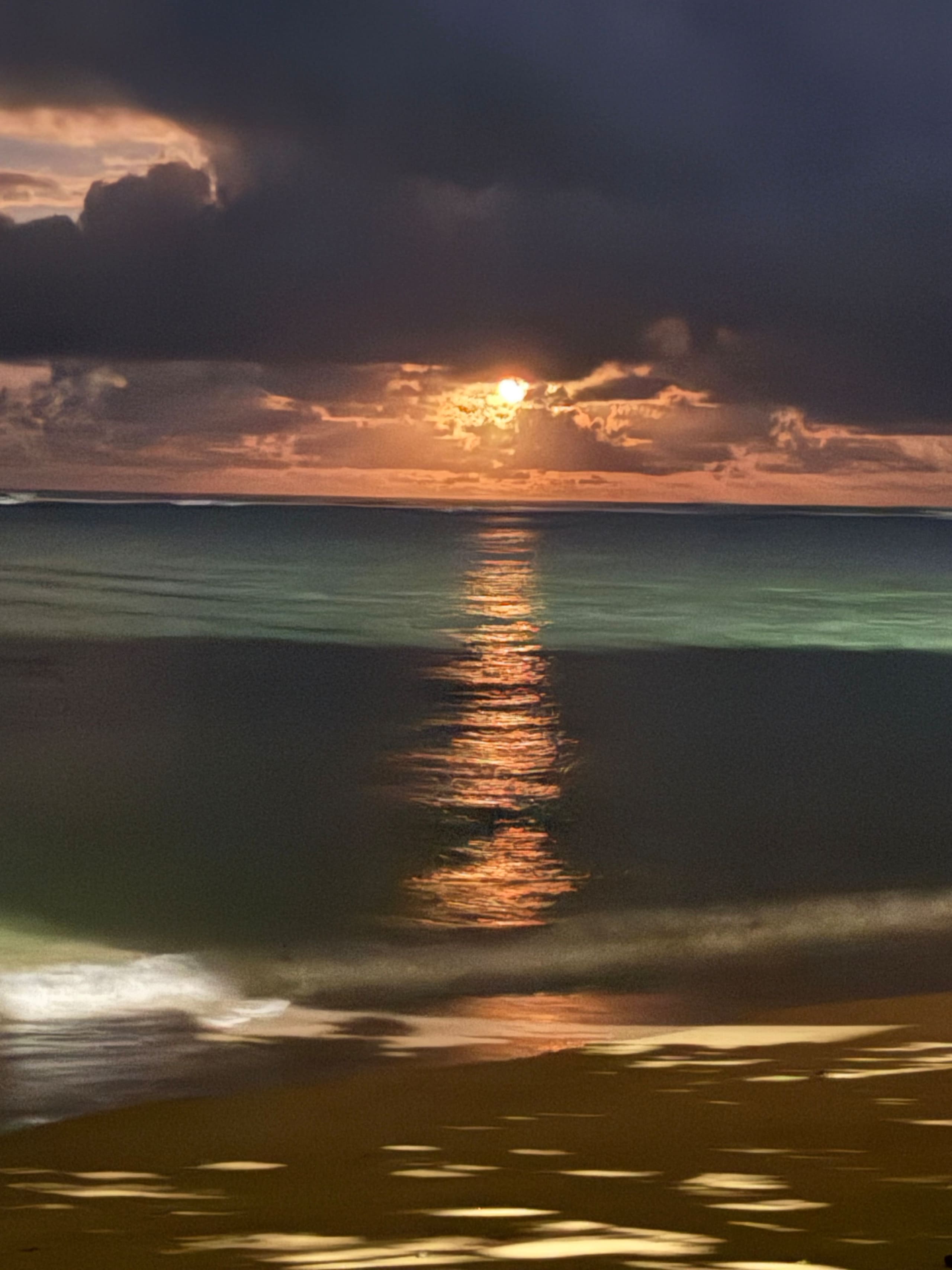 North Shore Beachfront Studio - Image 12