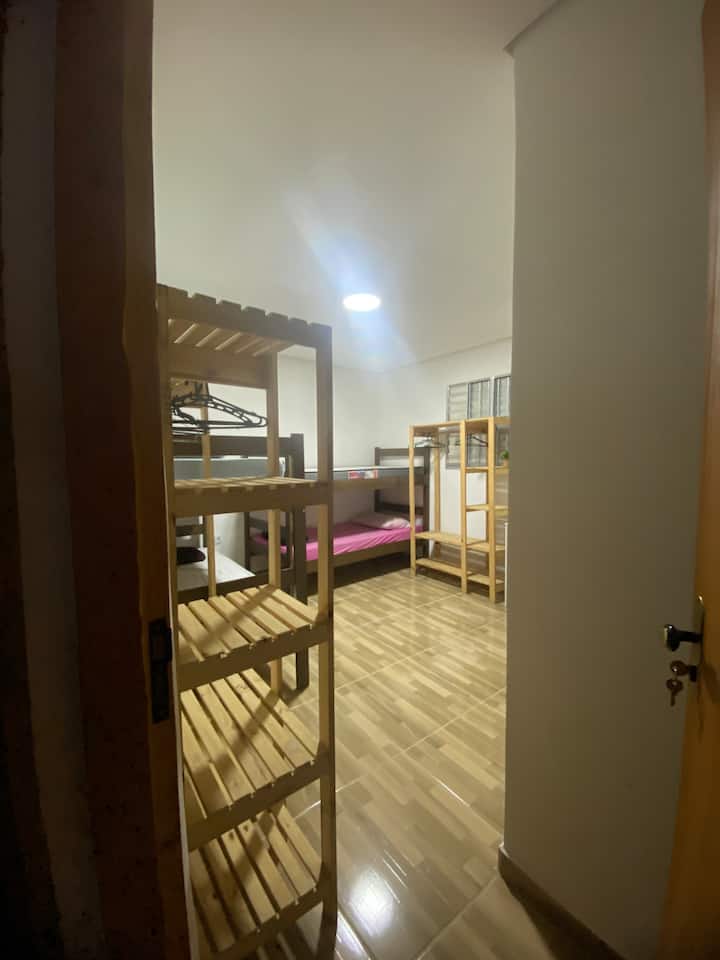 Dhomë gjumi 2