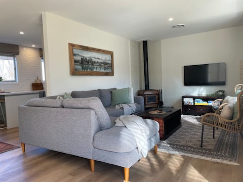 Top performing Airbnb: Aoraki Aurora Retreat in Canterbury
