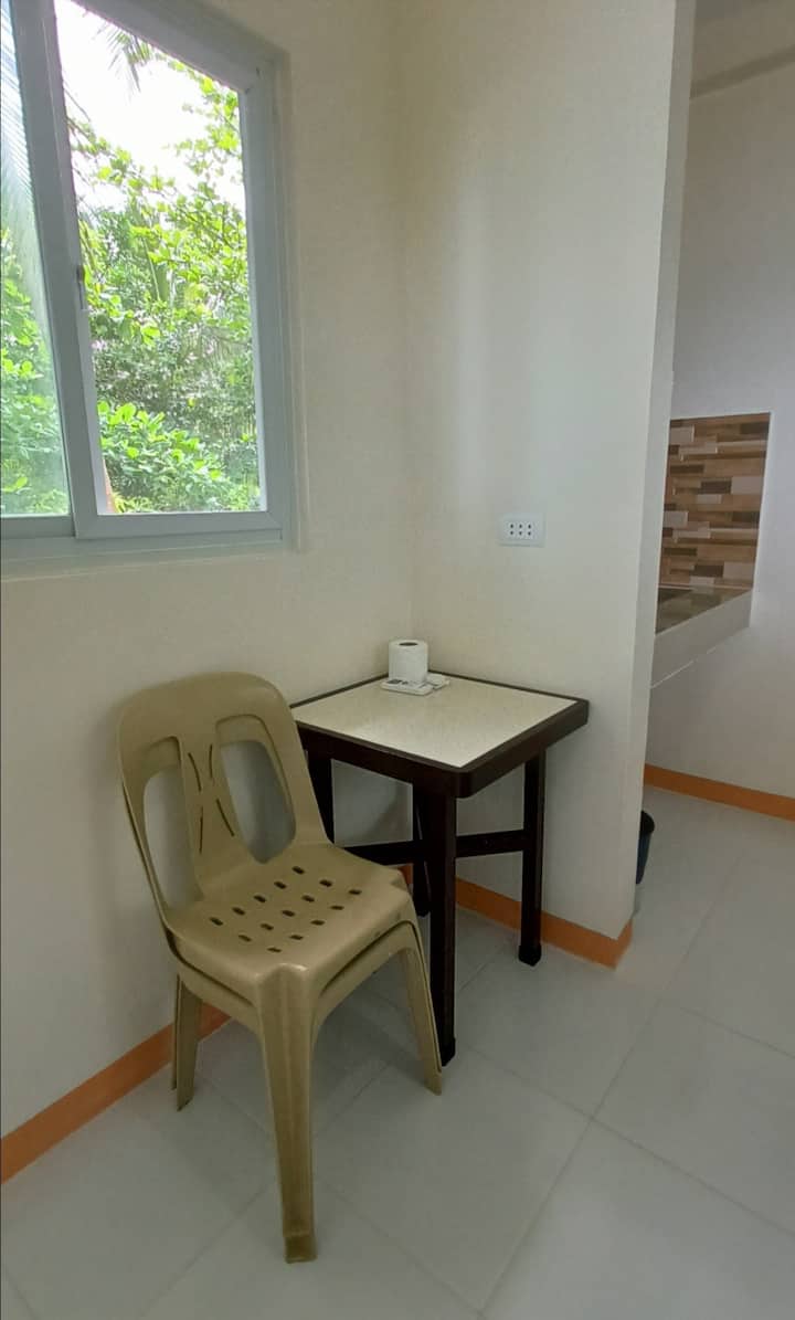 Suki Beach Resort — Aircon Tree House - Matnog