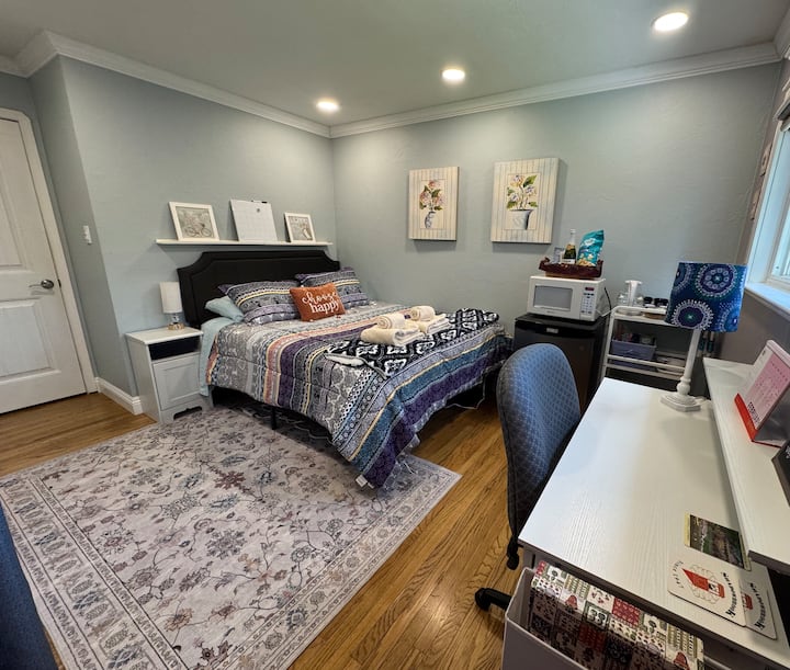 Deluxe, Serene Private Room - Walnut Creek Border - Concord, CA