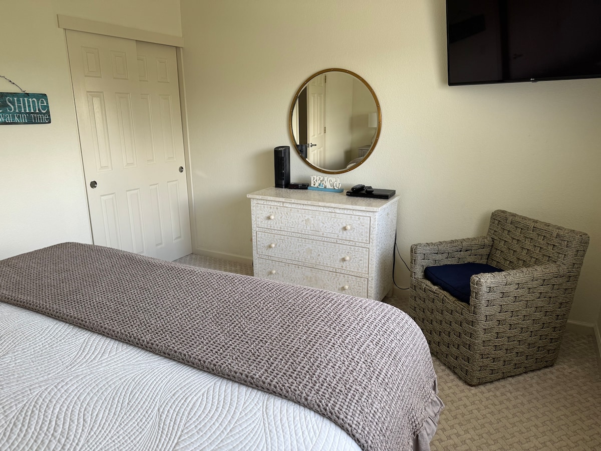 Dhoma e dytë sipër