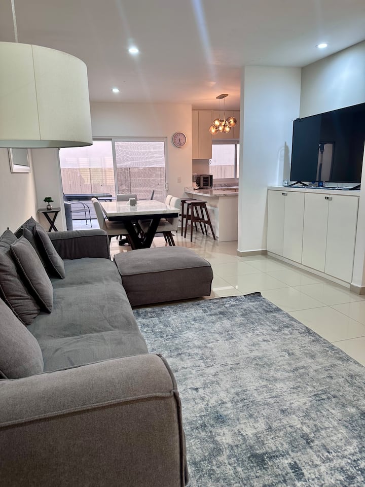 Casa A 10 Minutos De La Playa. Residencial Andarez - Ensenada