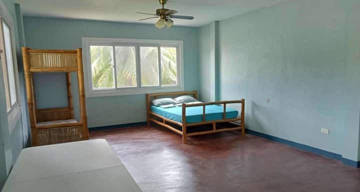 Suki Beach Resort — Blue House - Matnog