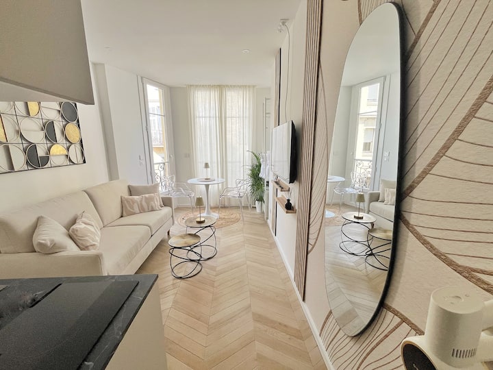 The Little Luxury - Nice