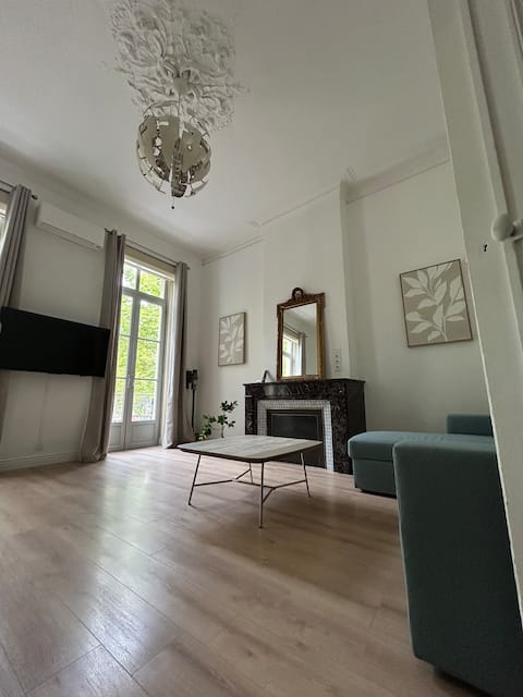 Propriété Airbnb réussie: Apartment Avenue Feuchères – Nîmes Arènes à Nîmes
