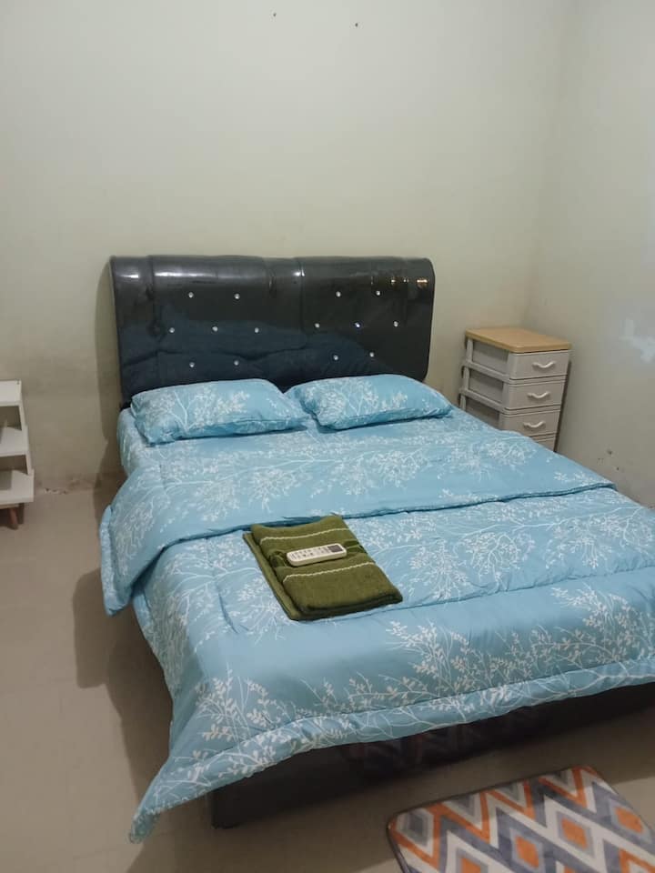 Schlafzimmer 2
