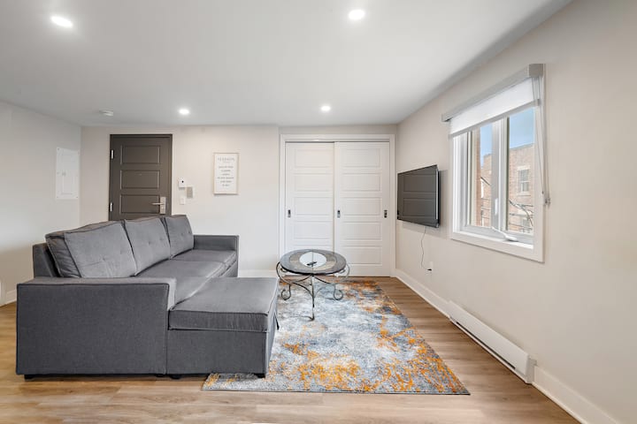 Grand 6-bedrooms 2-bath Duplex / Groups & Families - Montréal