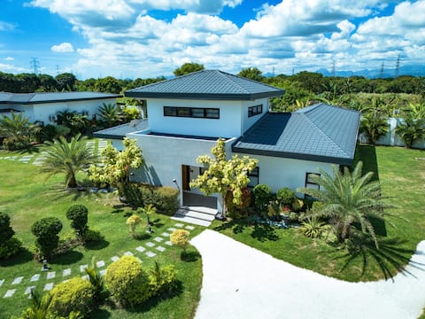 Casa Ellise