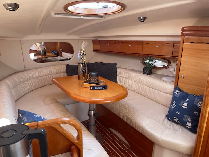Motoryacht In Stavoren - Stavoren