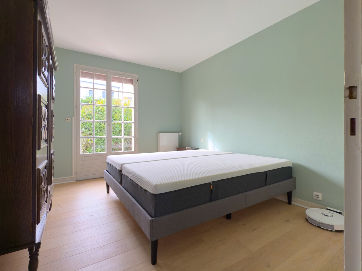 საძინებელი 1