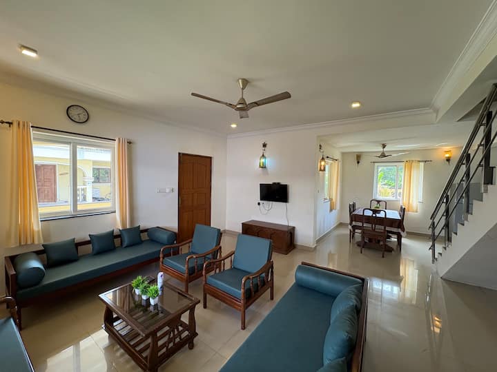 3 Bhk Villa In South Goa | Pool | 700m From Beach - Goa