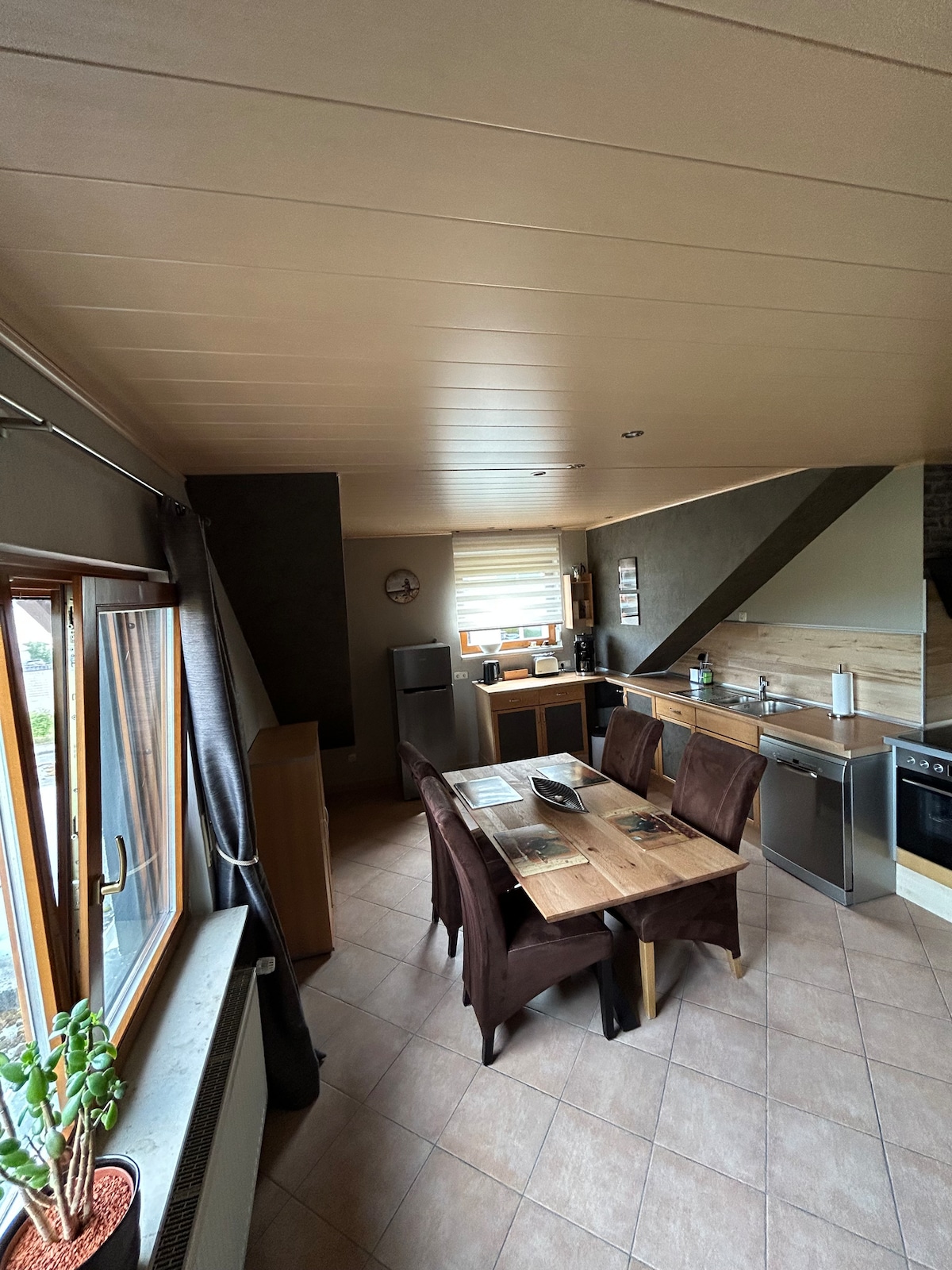 Attic apartment with high-quality equipment