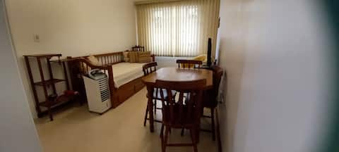 Top Airbnb: Garden apartment - bedroom, living room and outdoor area em Juiz De Fora