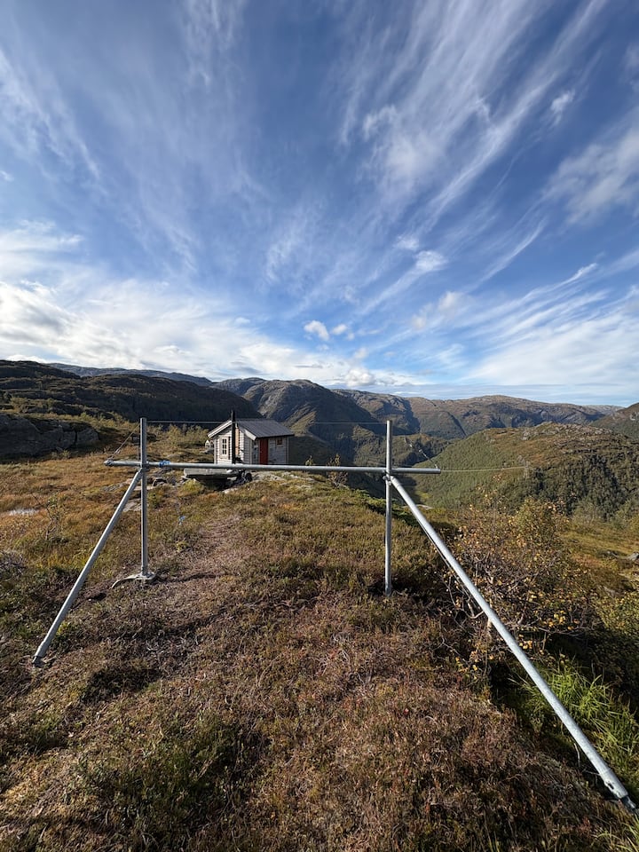 Შესაფერისია 4 ჰამაკისთვის კვილებუში. Მე თვითონ უნდა იქონიოთ ჰამაკები.