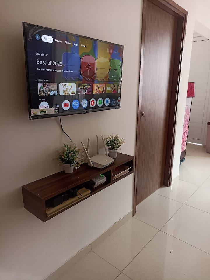 LED televizor povezan s Wi-Fi mrežom kako biste mogli gledati što god želite.